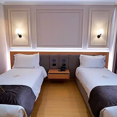Holiday Hotel Hotel Babrru
