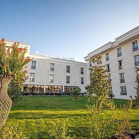 Holiday Hotel 4* Babrru