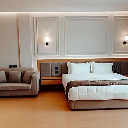 Holiday Hotel Hotel Babrru