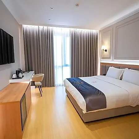 Hotel Holiday Hotel Babrru